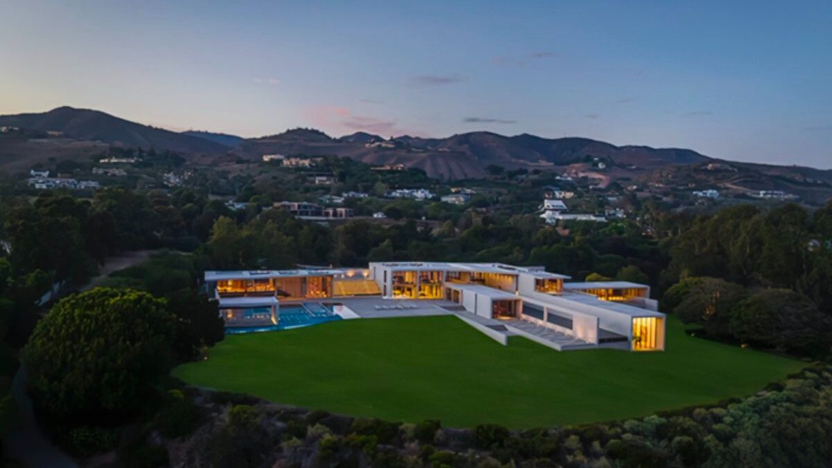 Luxury Celebrity Homes